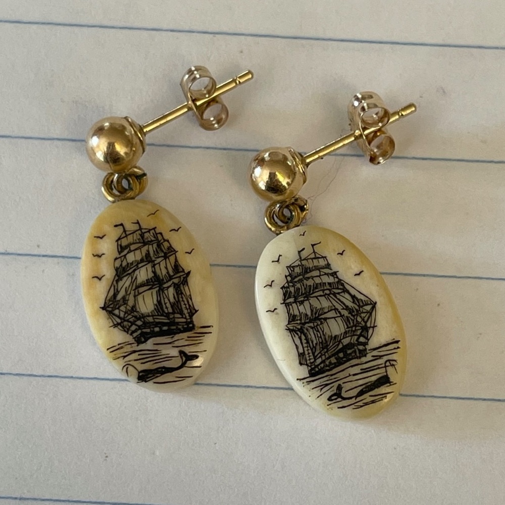 Vintage 14k Bone Carved Scrimshaw Earrings